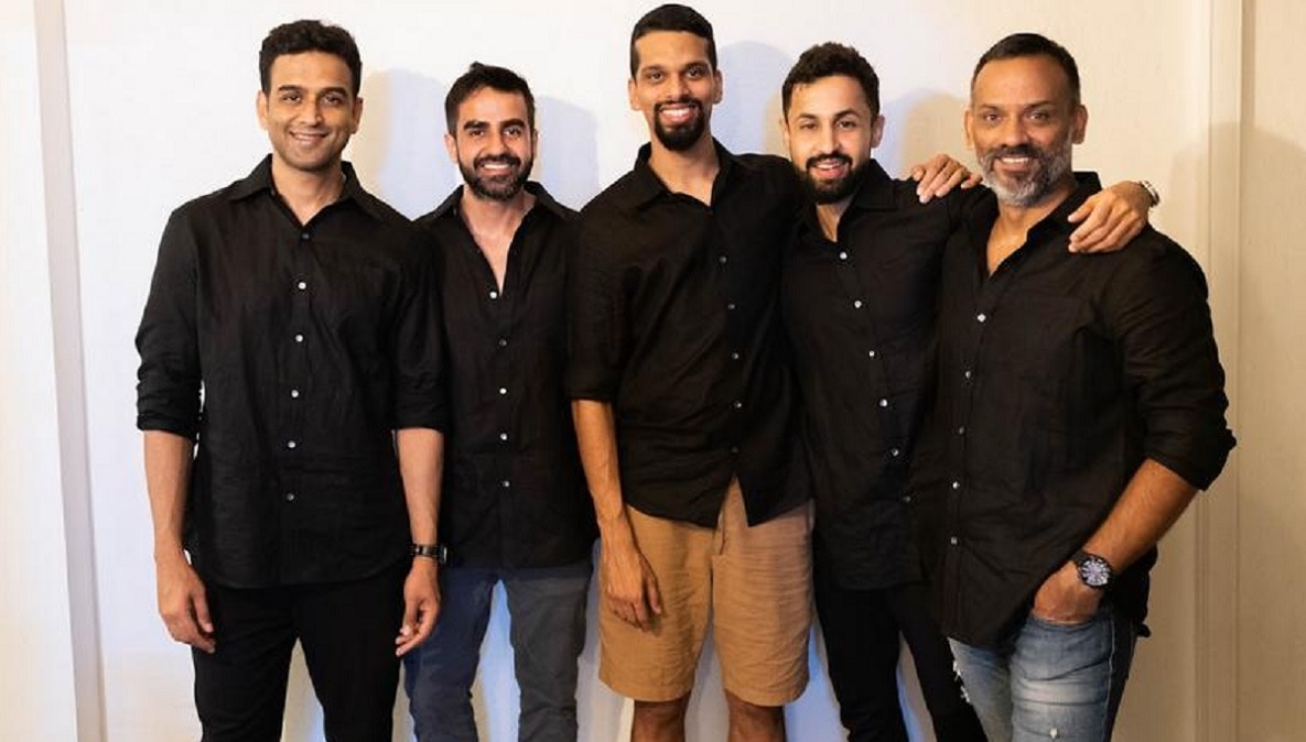 दोनों भाइयों को मिलेगी 100-100 करोड़ की सैलरी