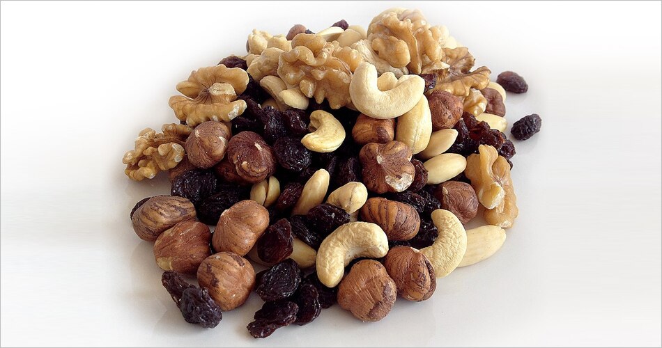 ड्राई फ्रूट्स खाएं