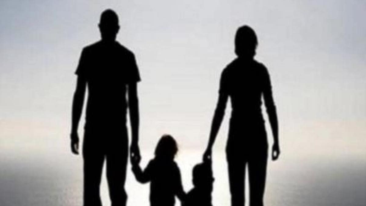 18 का होने से पहले मां-बाप देते हैं कर