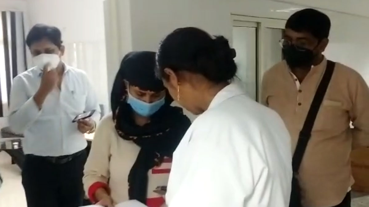 प्लाज्मा डोनेट कर डॉक्टर ने बचाई मरीज की जान 