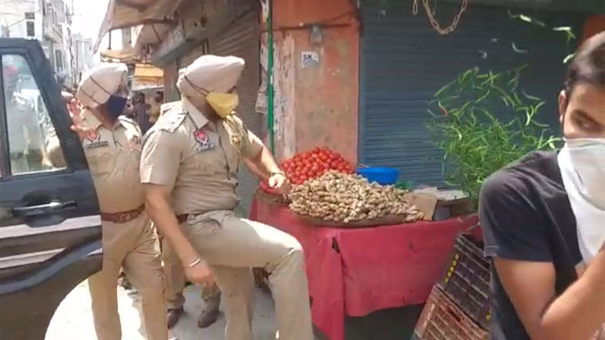   CMO को मारा थप्पड़, सब्जी गिराने पर SHO सस्पेंड