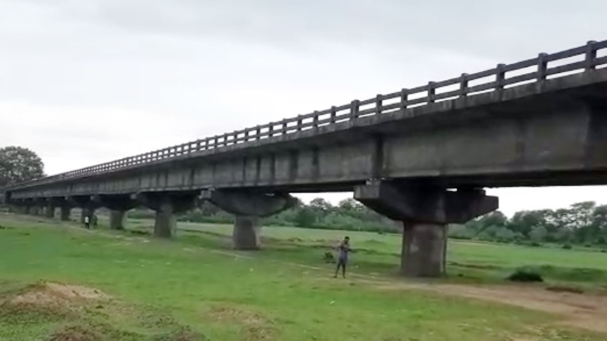  रांची के तमाड़ में पुल टूट गया 
