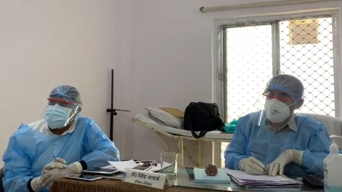 पुलिस की ड्यूटी के बाद SP रैंक का यह अफसर निभाता है डॉक्टर का फर्ज