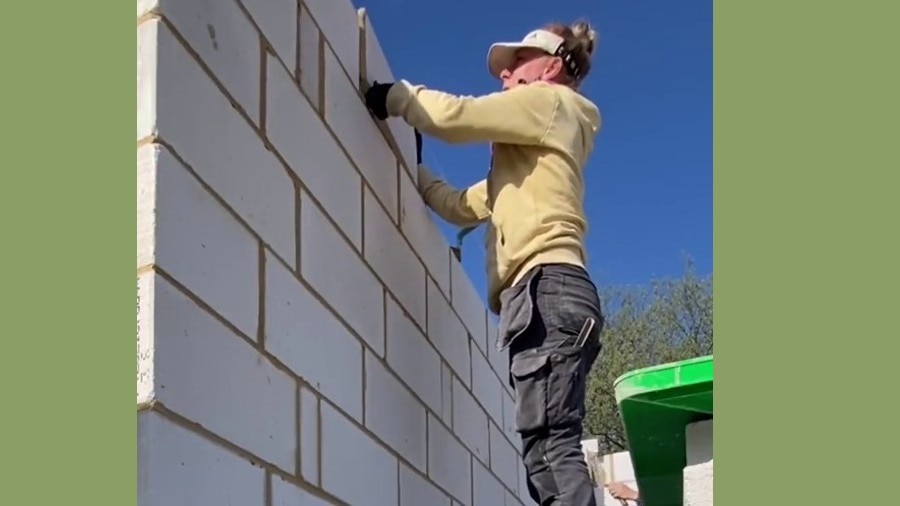 Beautiful Girl Raj Mistri