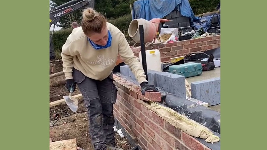 Beautiful Girl Raj Mistri