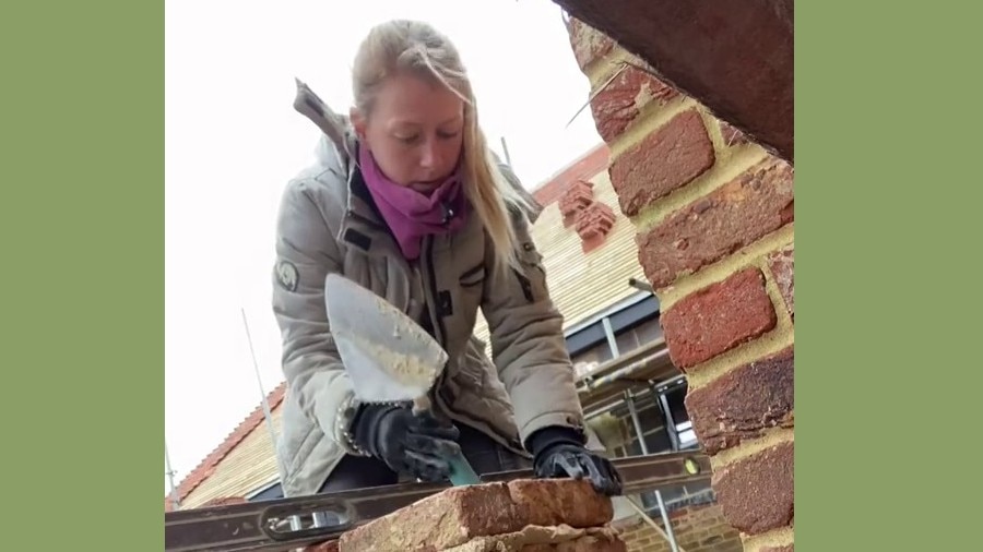 Beautiful Girl Raj Mistri