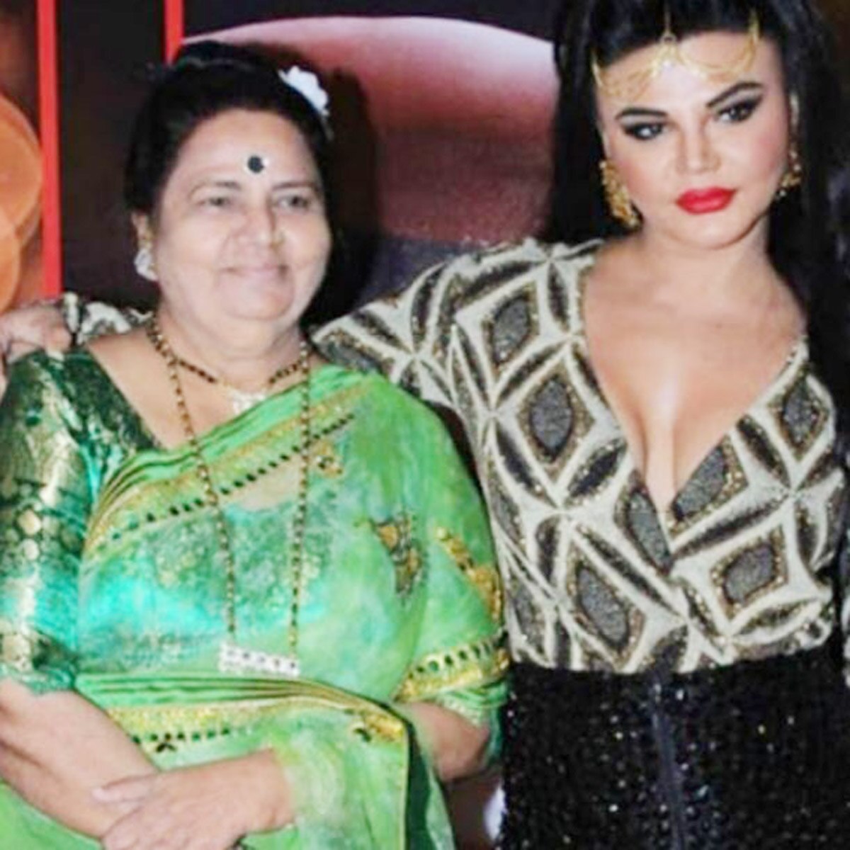 मां संग राखी सावंत