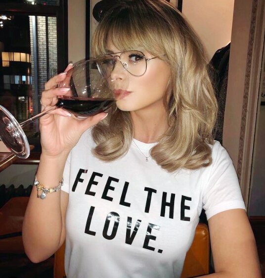 model got offer from businessman