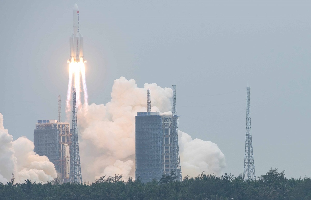 चीन का अनियंत्रित रॉकेट