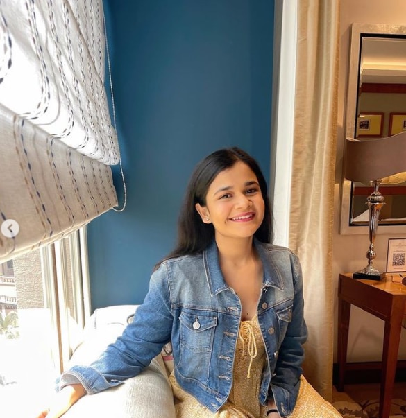 सलोनी डैनी 