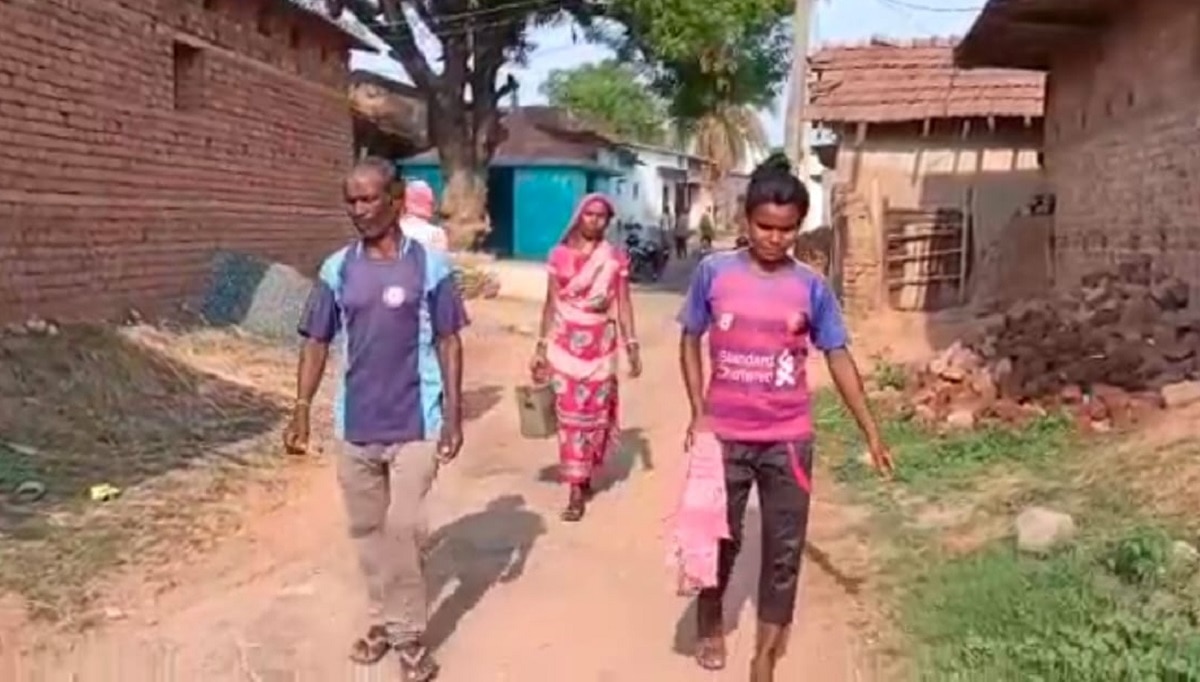 sangita soren football player