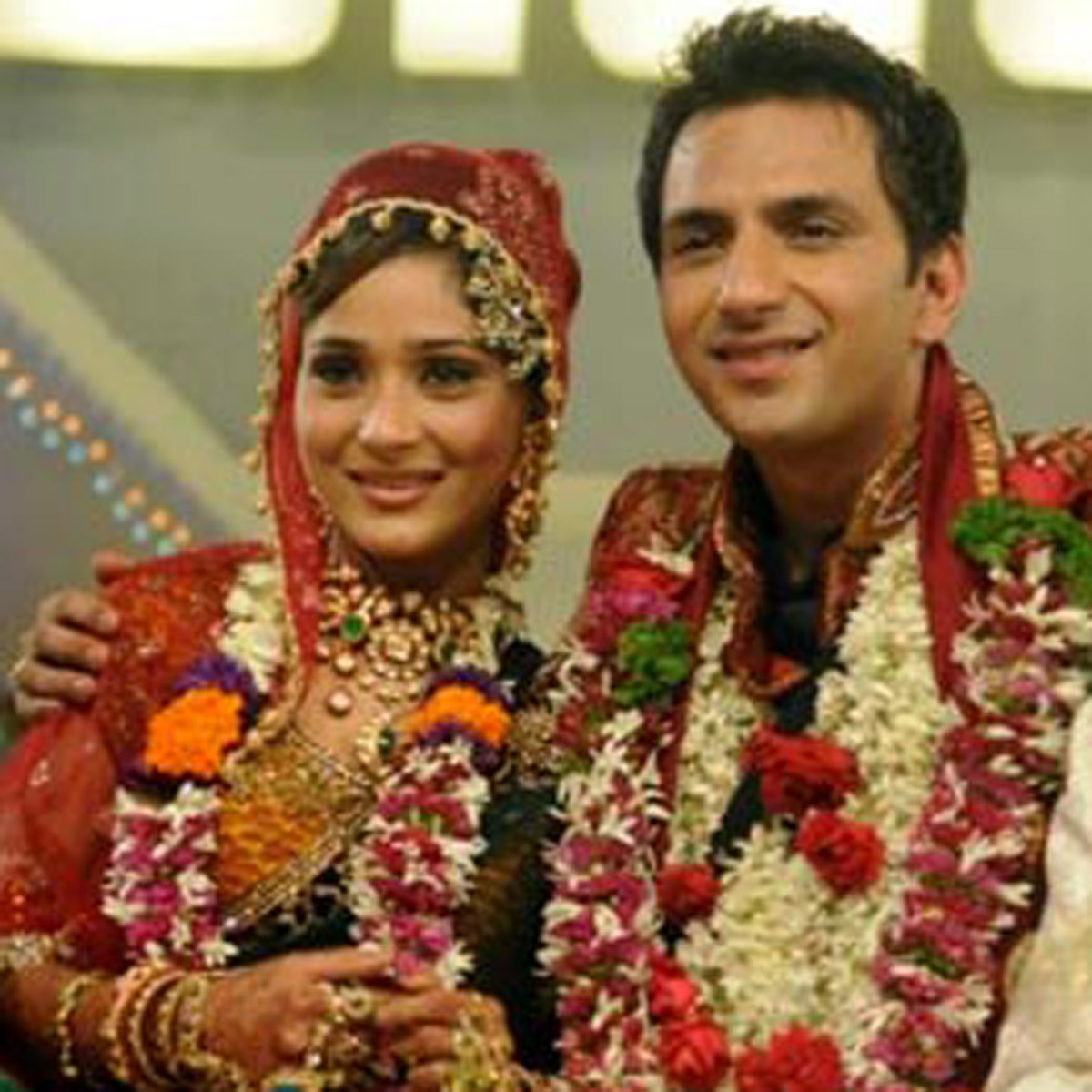 सारा खान, अली मर्चेंट