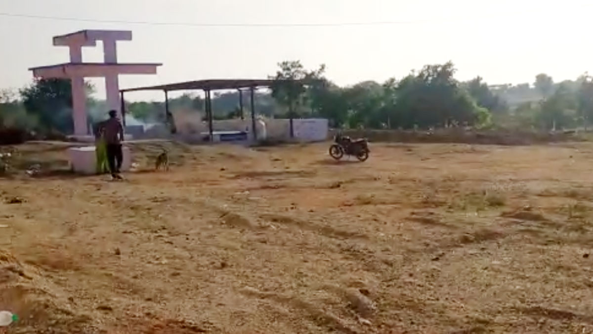 गांव में लोगों ने किया वैकुण्ठ धाम में खुद को   क्वारंटीन