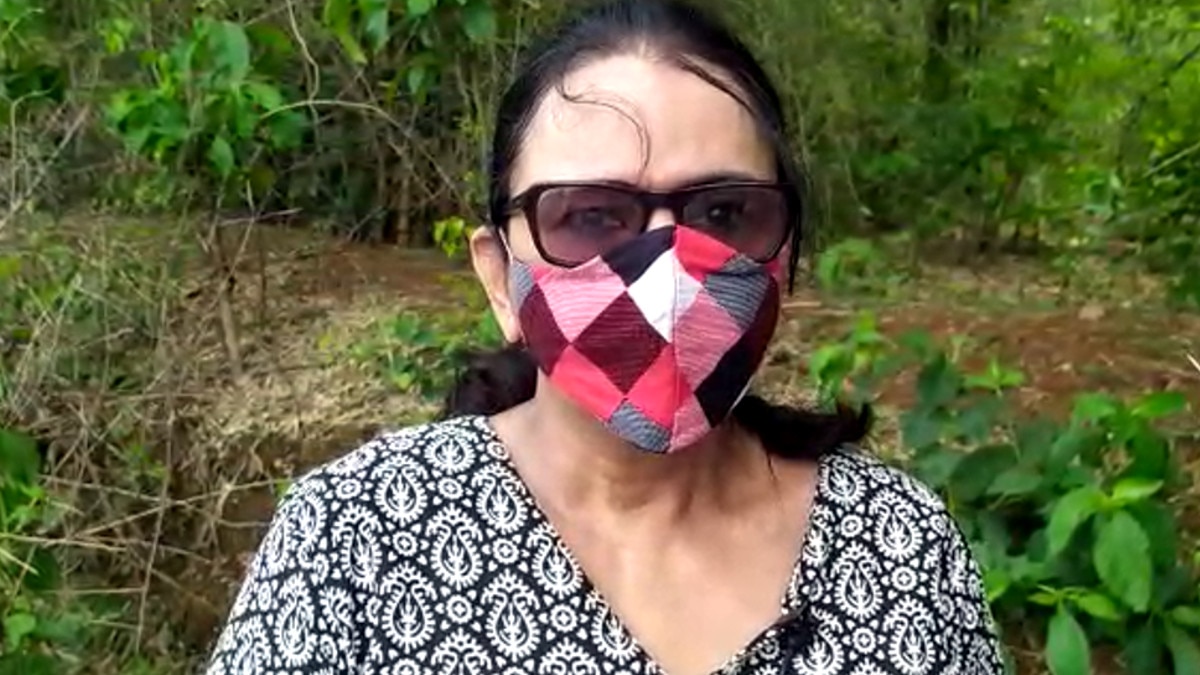 Poisonous snake houses snake saver