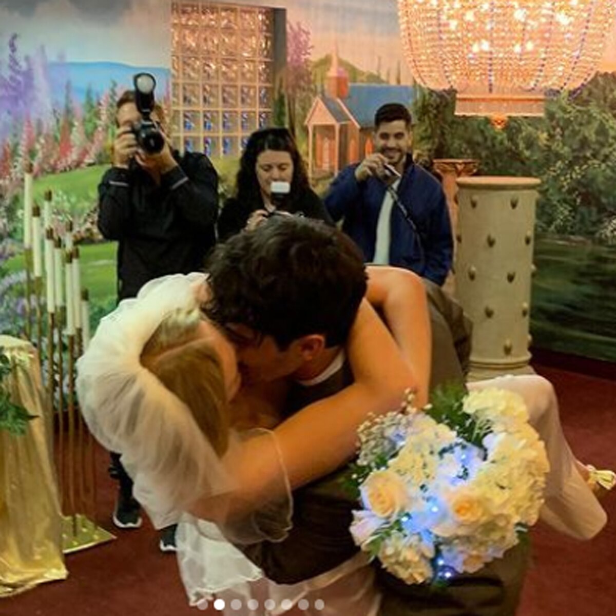 सोफी टर्नर-जो जोनस 