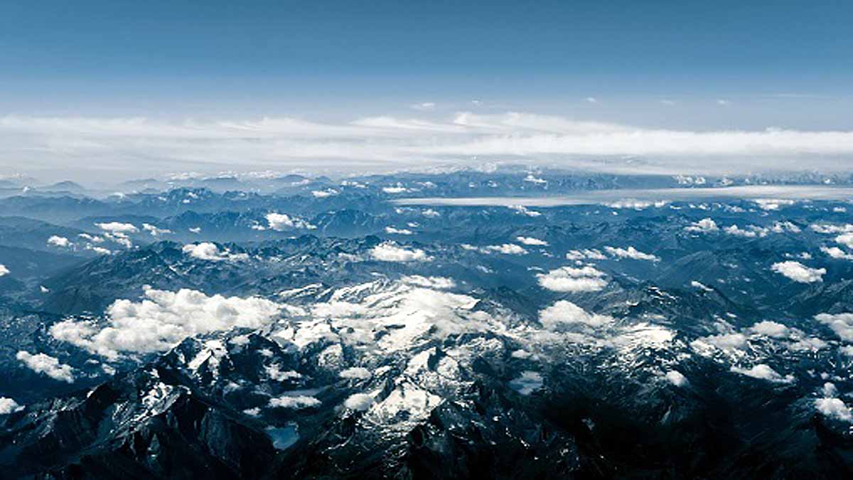 Stratospheres Shrinking