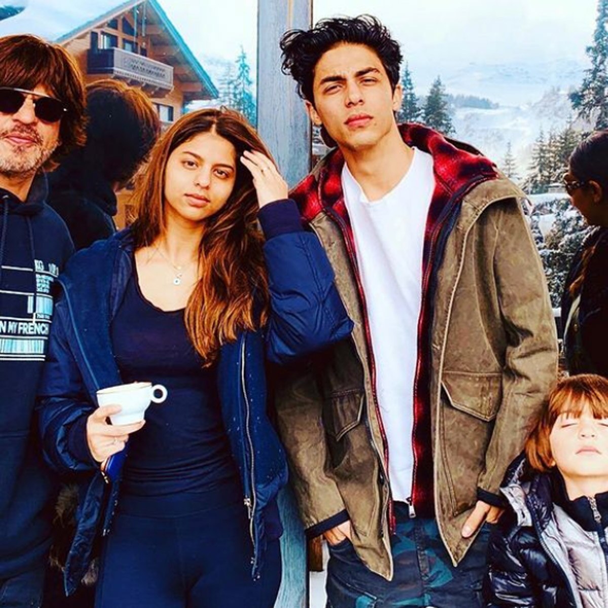 सुहाना खान फैमिली के साथ 