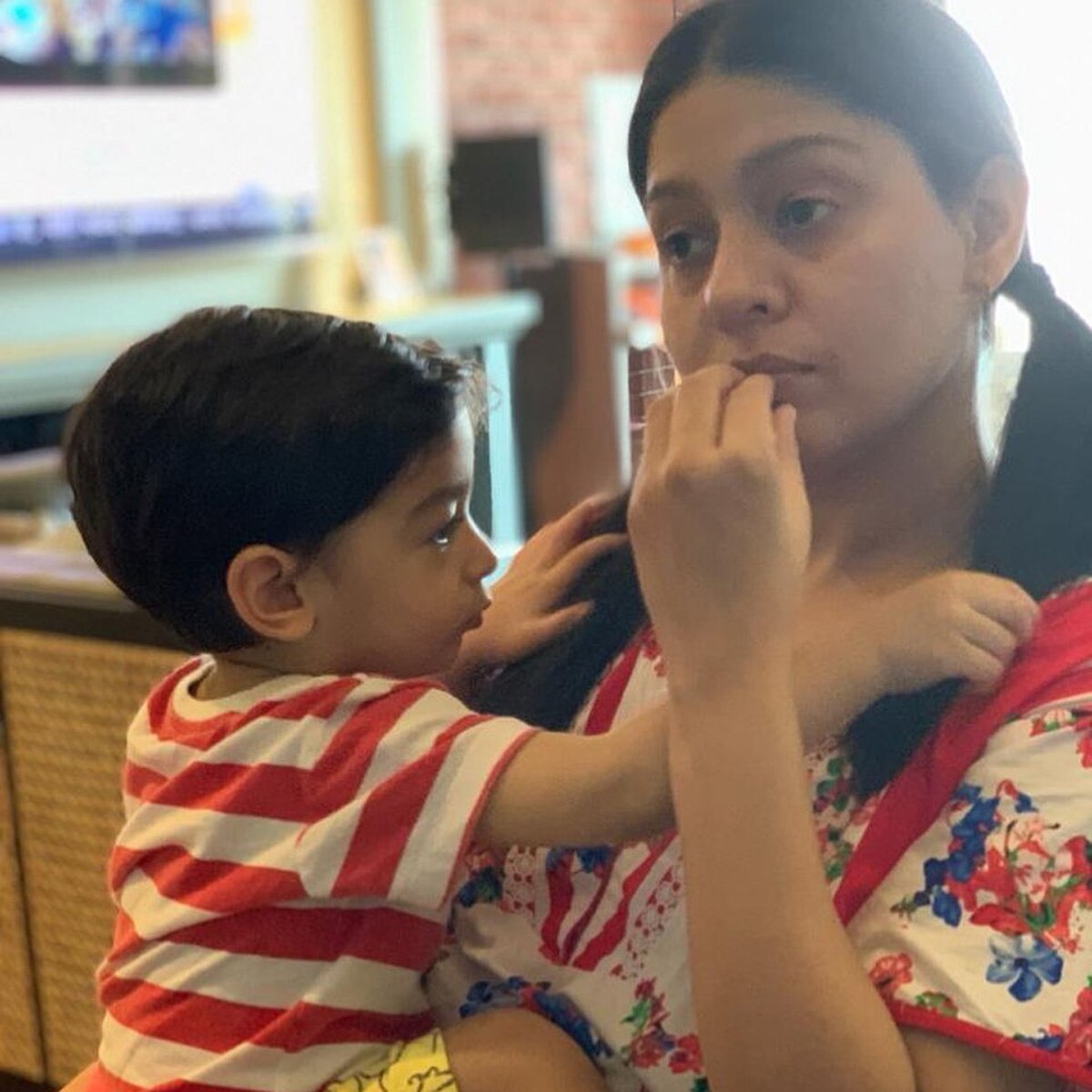 सुनिधि चौहान