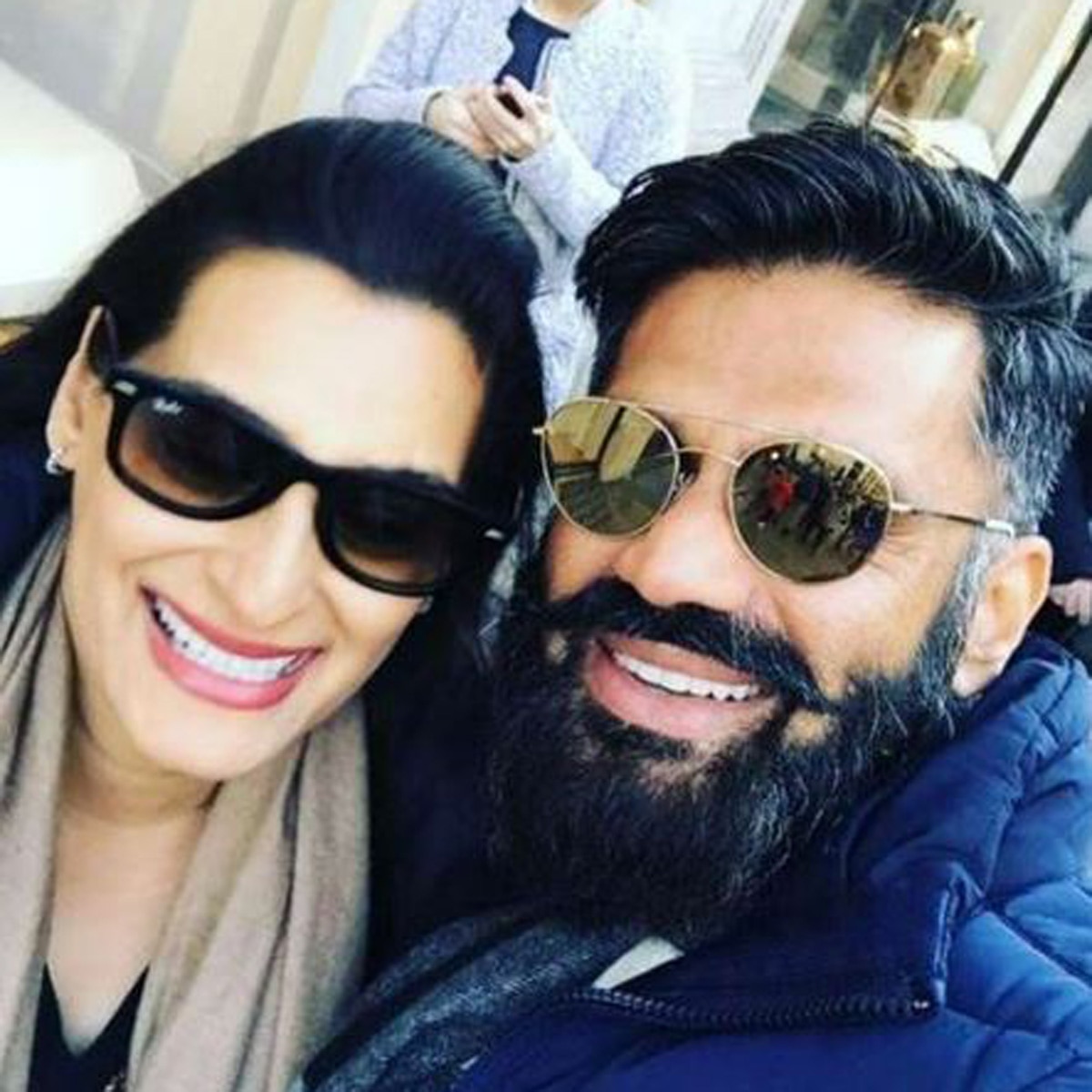 सुनील शेट्टी संग माना शेट्टी