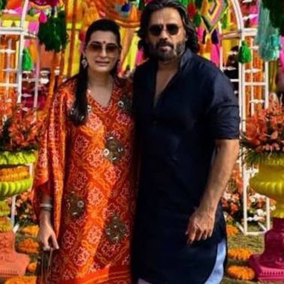 सुनील शेट्टी और माना शेट्टी