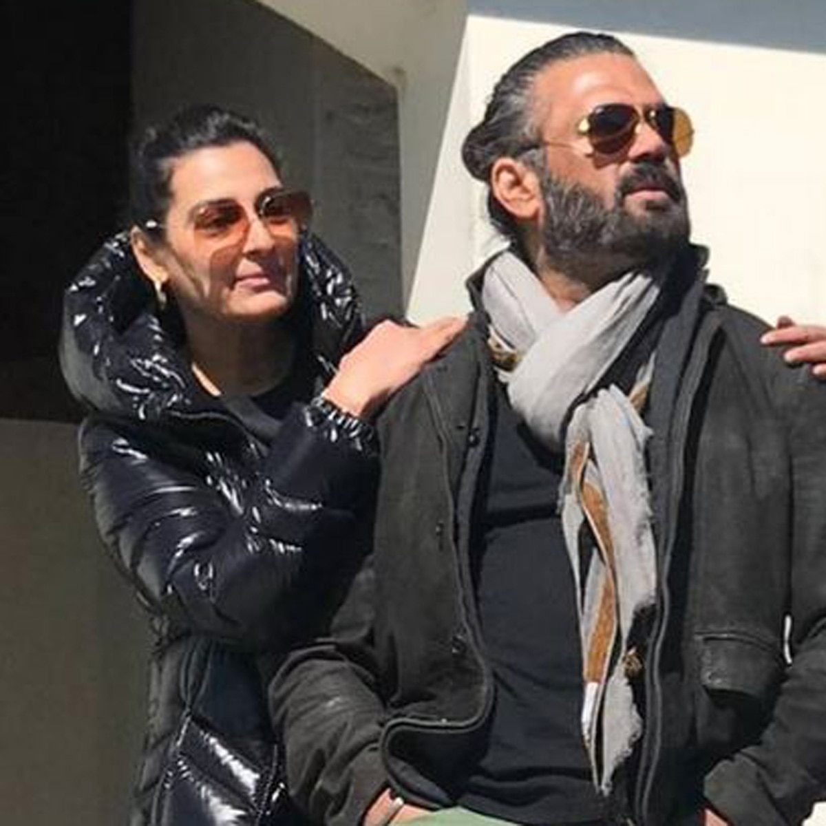 वाइफ माना संग सुनील