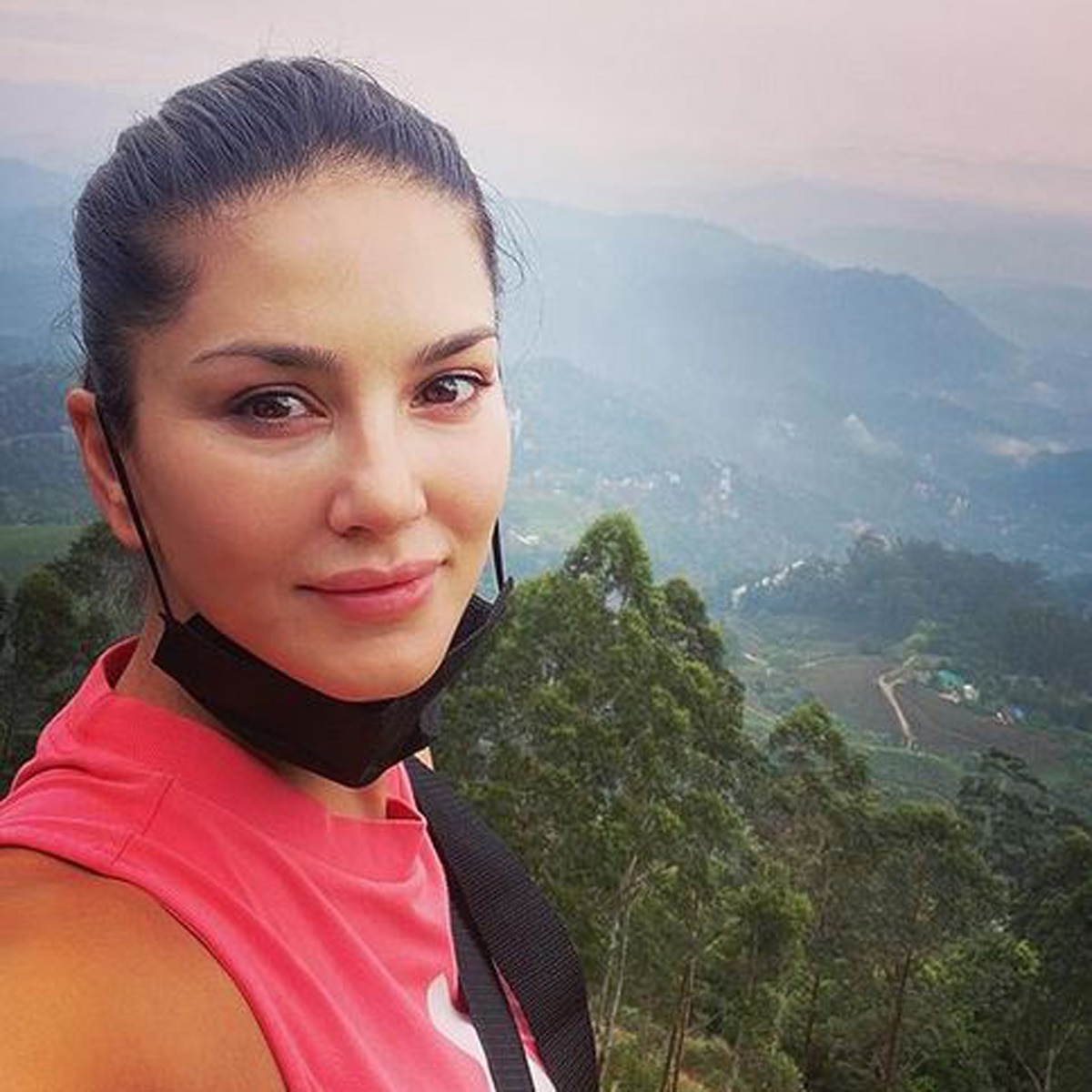 सनी लियोनी