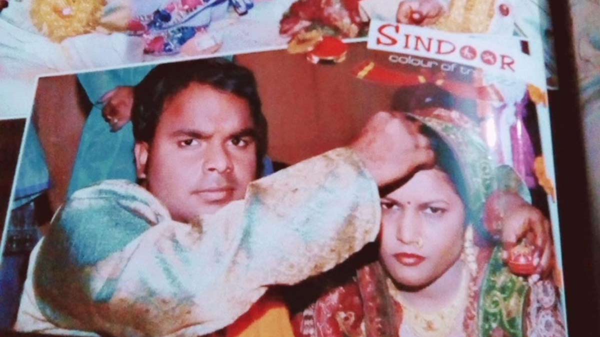  स्टेज पर बैठे दूल्हे को पुलिस उठाकर अपने साथ ले गई