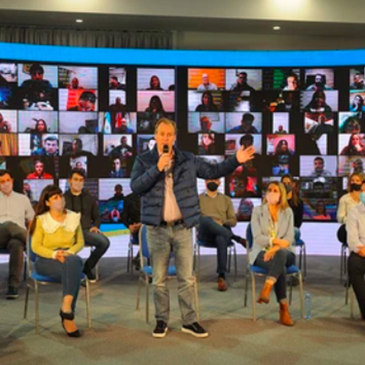 Porn in zoom meeting argentina