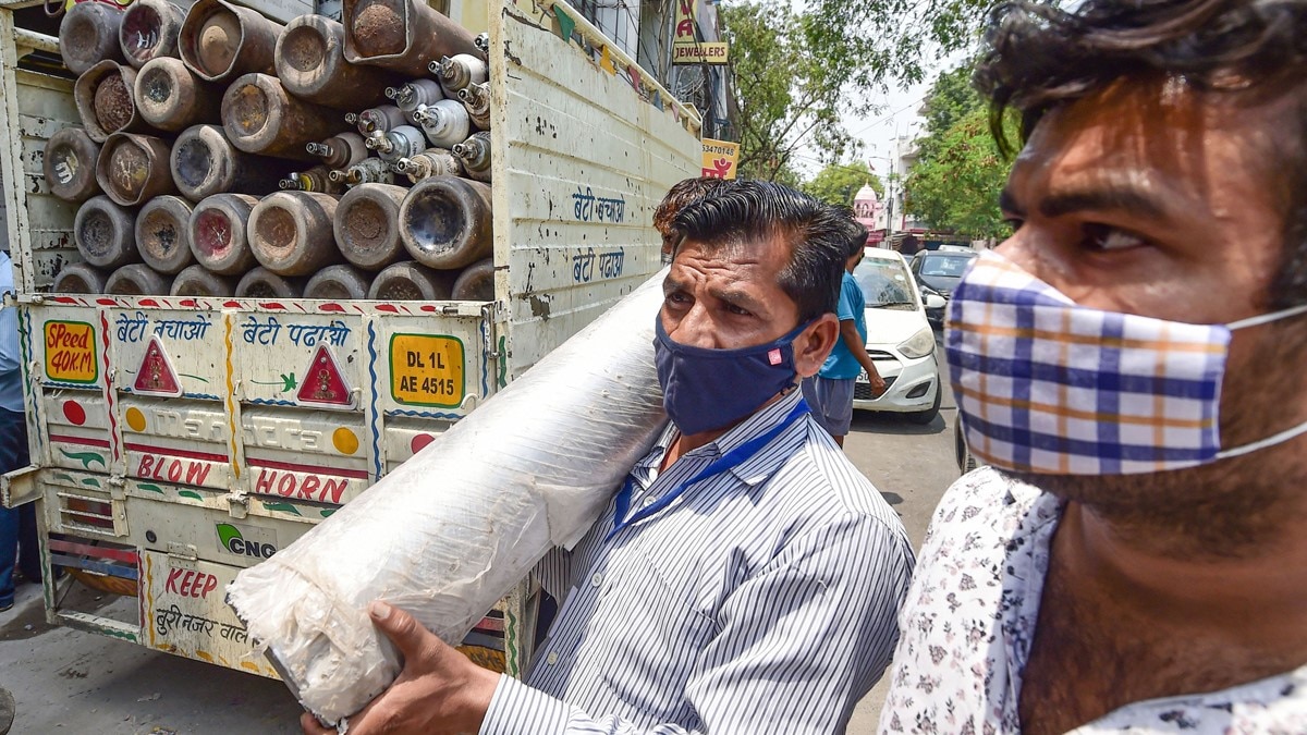 सोशल मीडिया पर ऑक्सीजन देने के नाम पर हो रहा फ्रॉड 