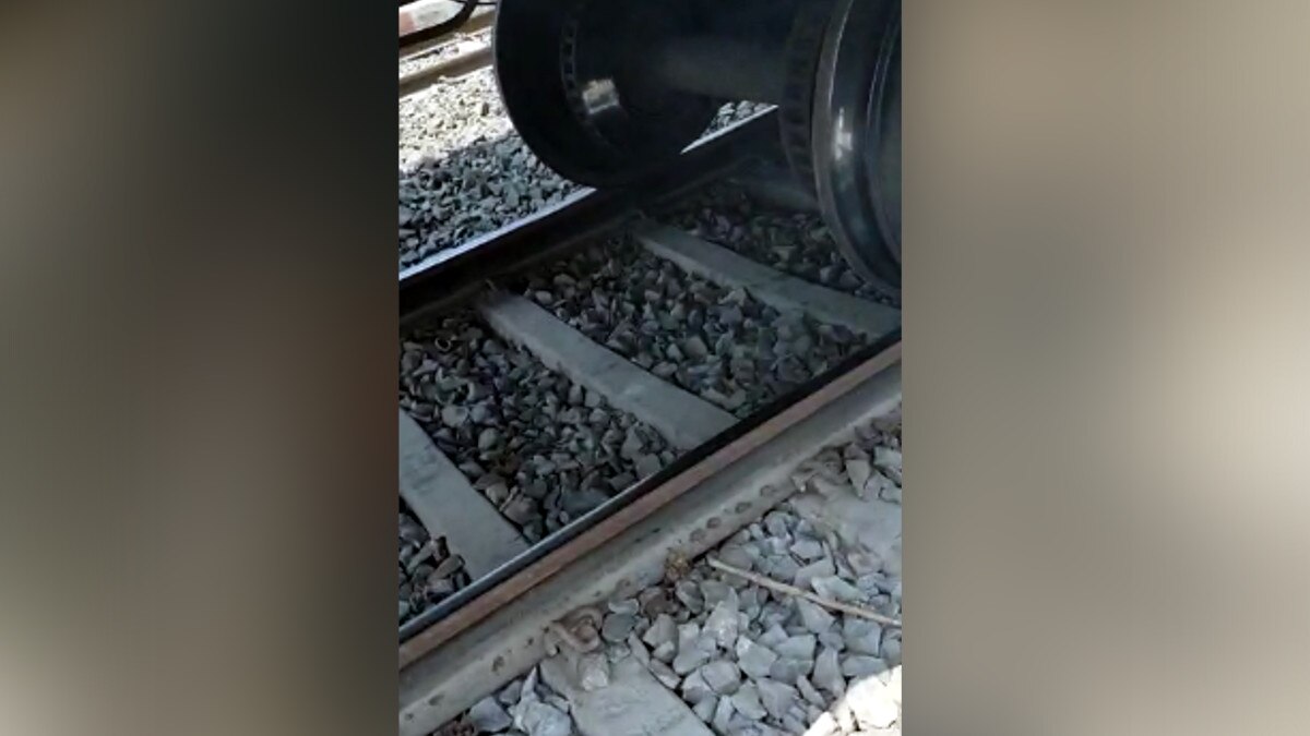  बर्निंग ट्रेन बनने से बची वैशाली सुपरफास्ट एक्सप्रेस, ब्रेक वैन के पहिए में लगी आग