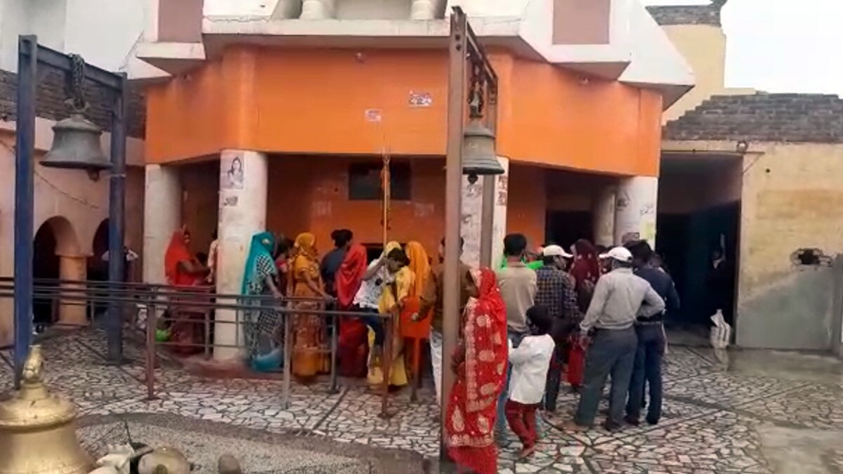 केवल 17 मिनट में हुई शादी, दूल्हे ने दहेज के रूप में मांगी अनोखी चीज 