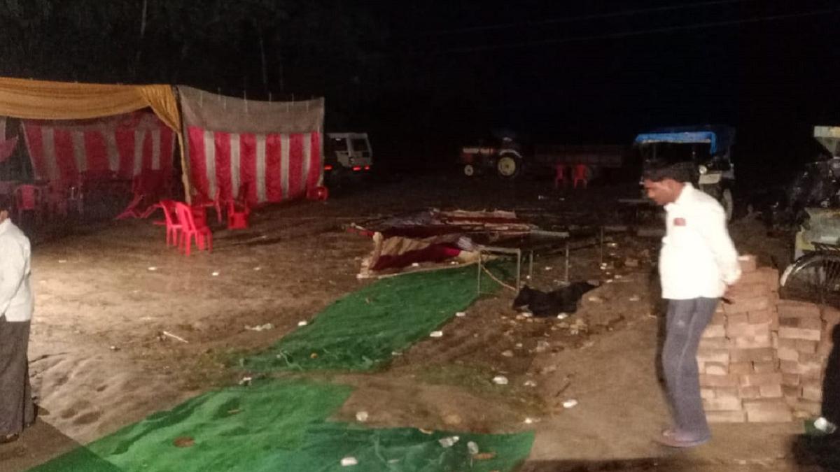 शादी के पंडाल में करंट