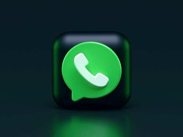 WhatsApp WhatsApp