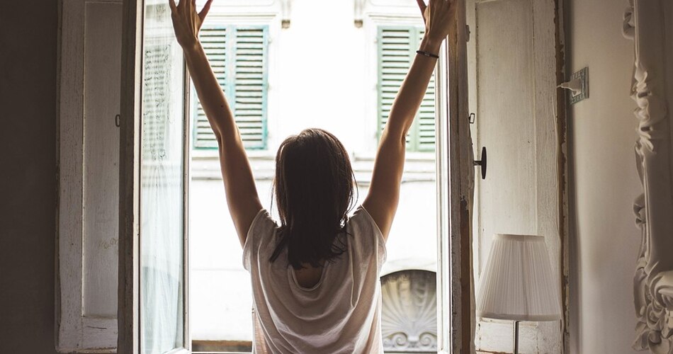 सुबह जल्दी उठें