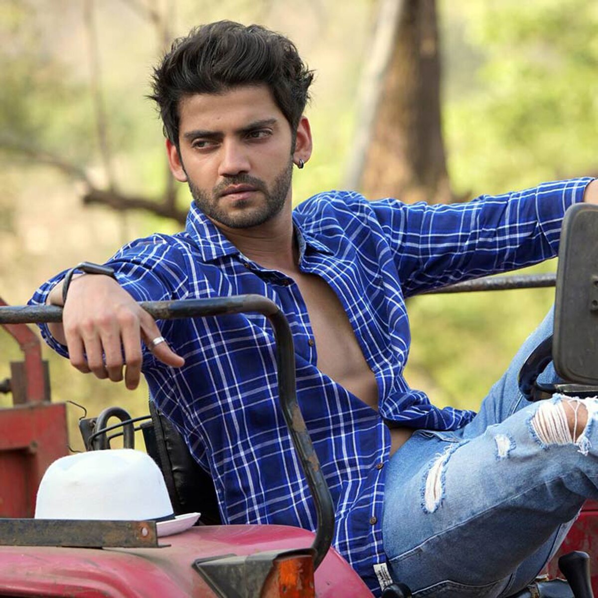 जहीर इकबाल 