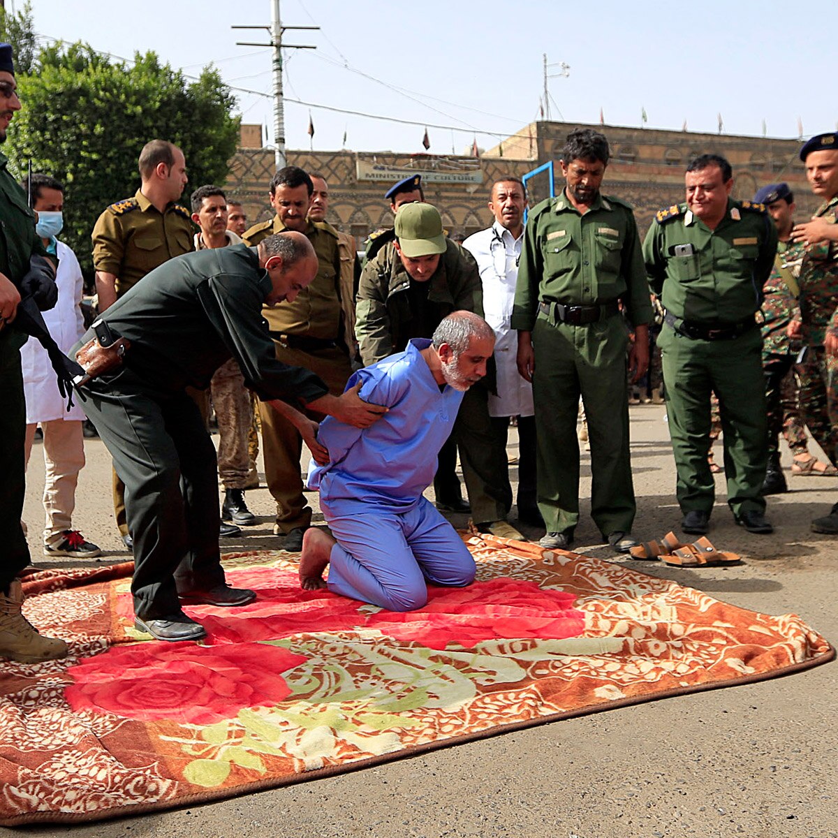 Houthi rebels punished killers