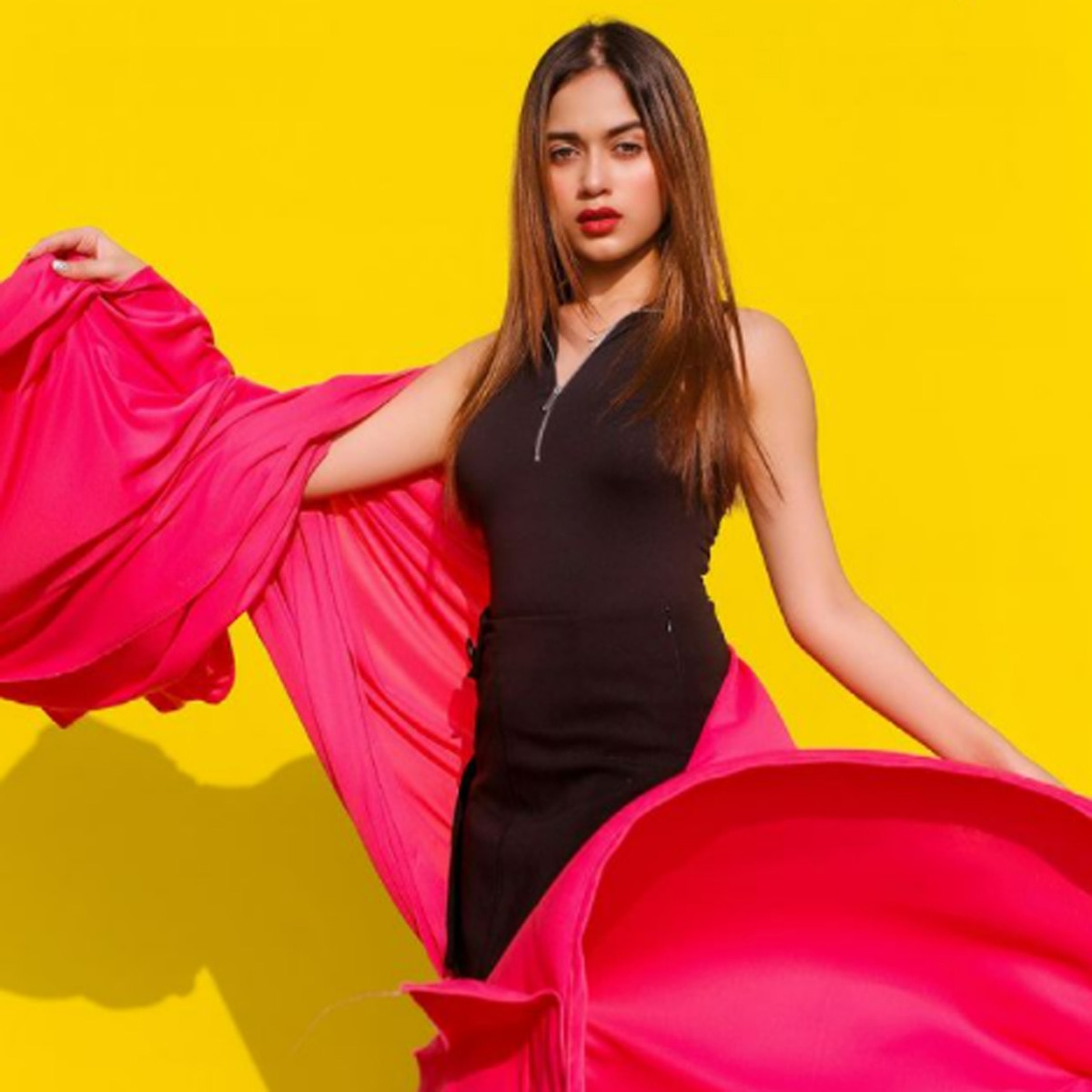  जन्नत जुबैर रहमानी 