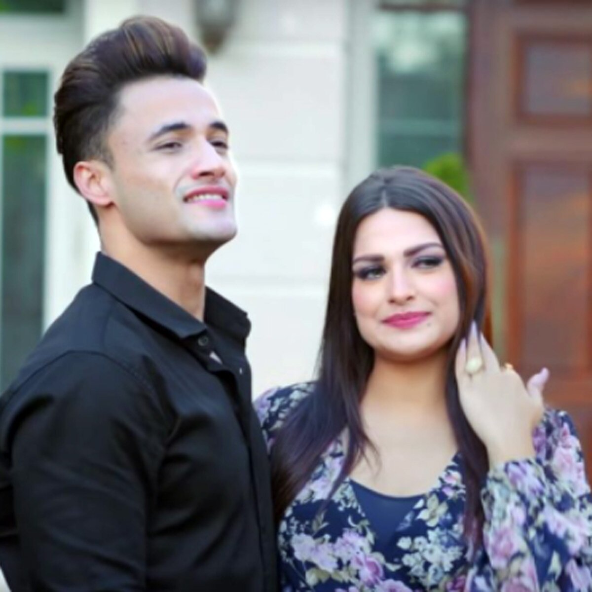 असीम रियाज-हिमांशी खुराना 