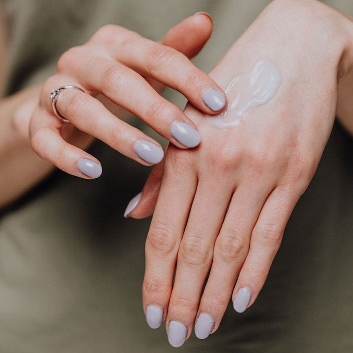 nail weird line skin cancer