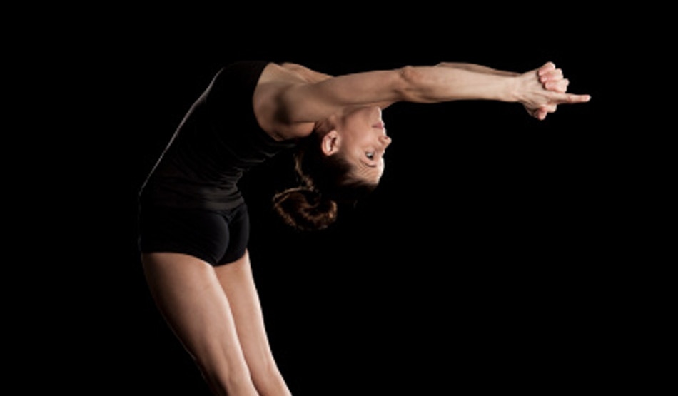 अर्ध चन्द्रासन1