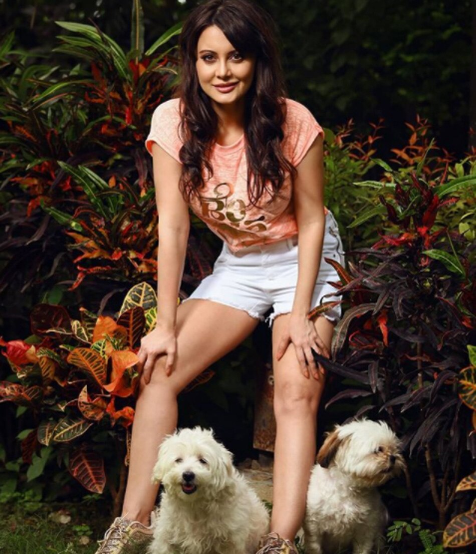 मिनीषा लांबा