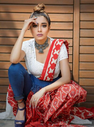  टीना दत्ता 