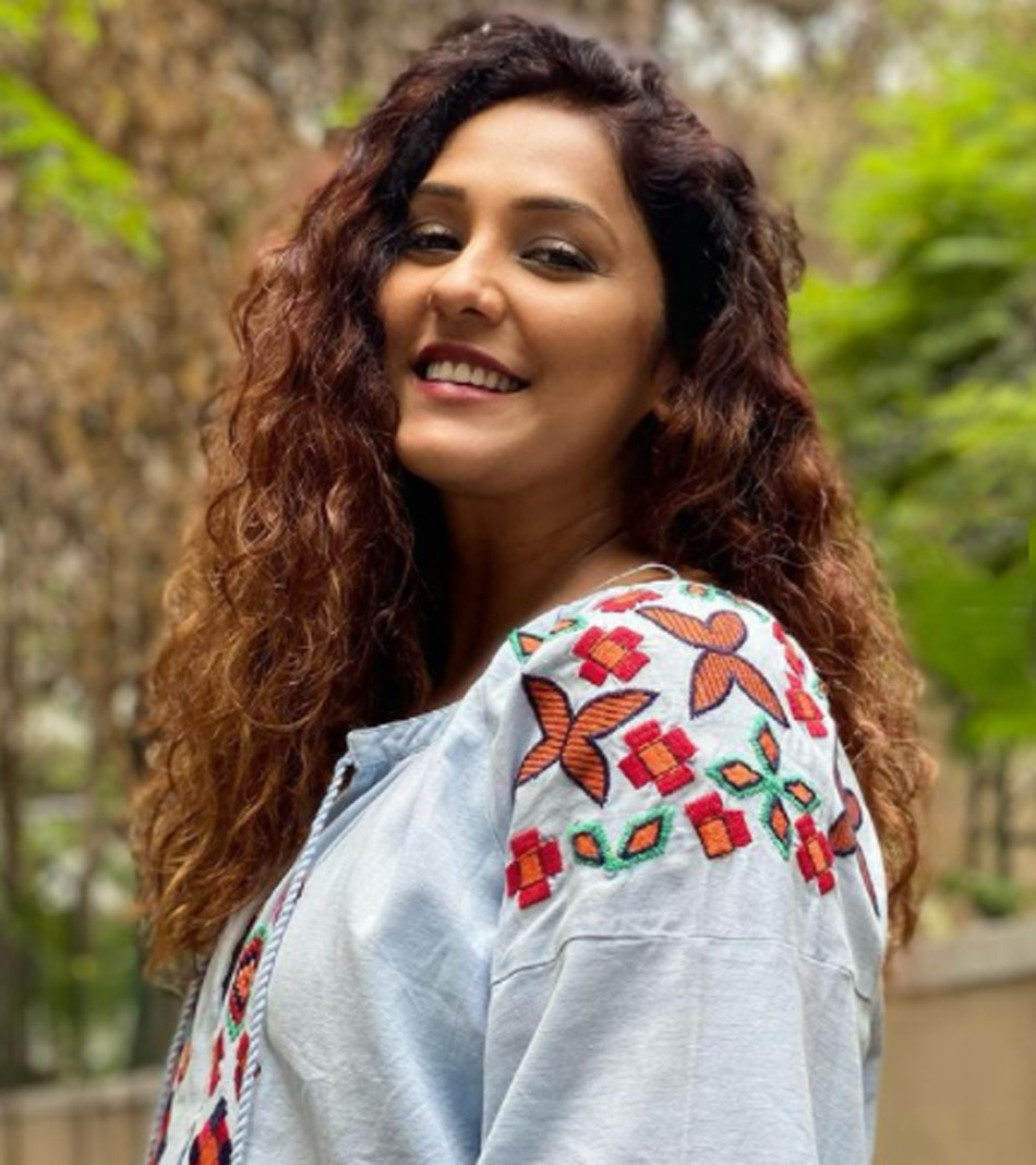 नीति मोहन, निहार पांड्या