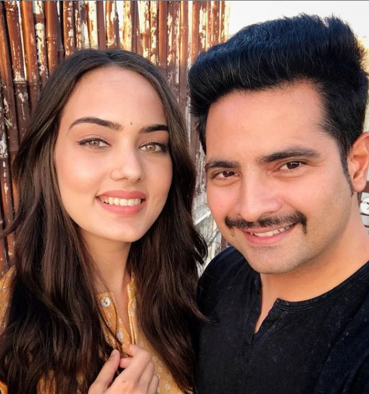 करण मेहरा, हिमांशी पाराशर