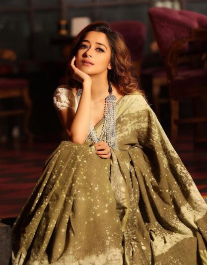  टीना दत्ता 