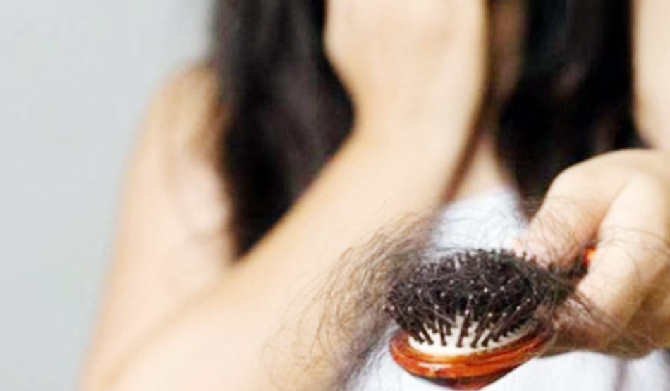 बालों का झड़ना