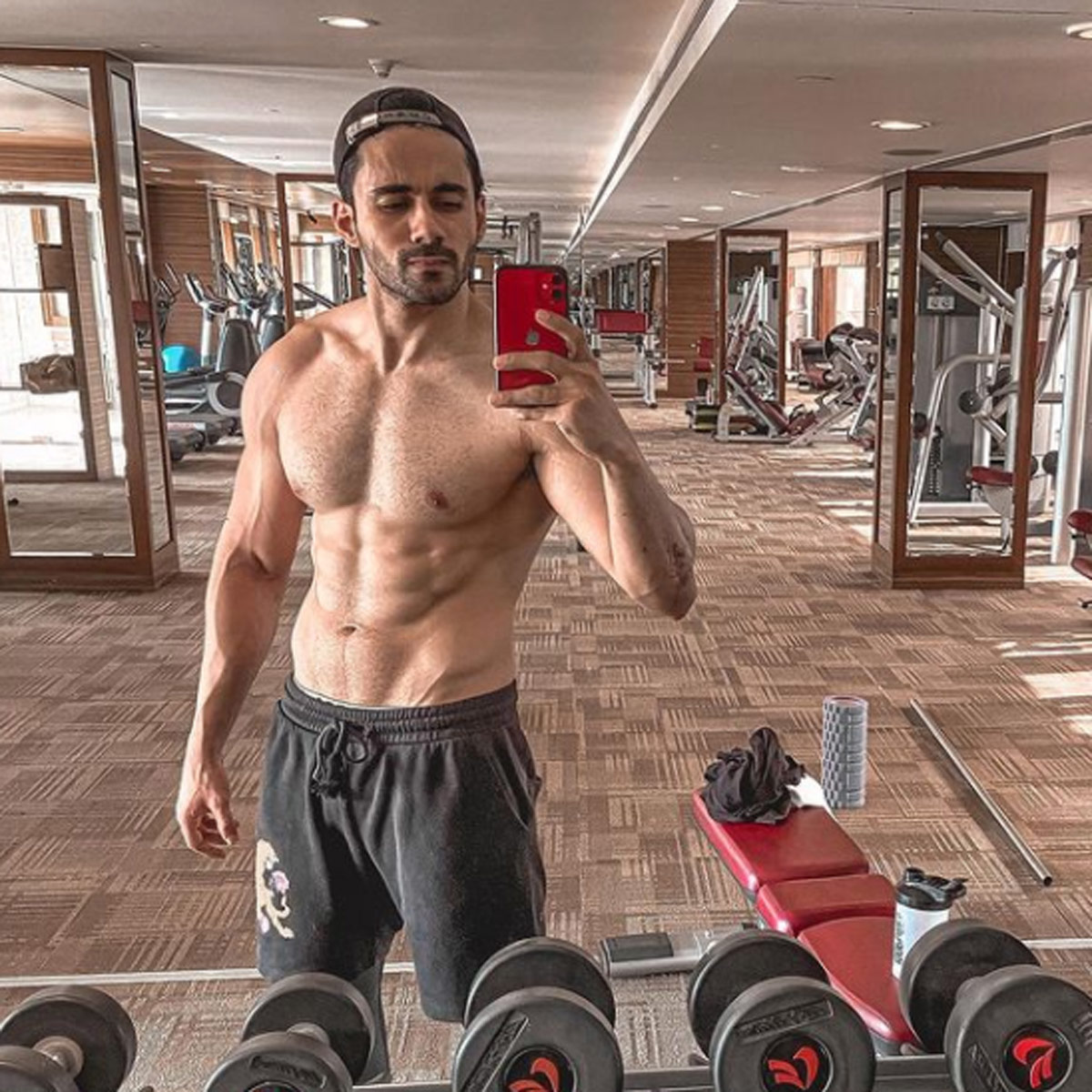 अभिषेक बजाज