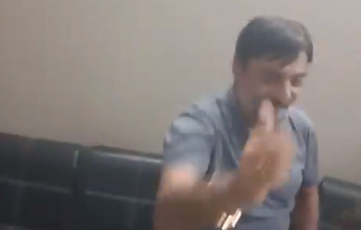 PAK दारोगा का डांस वीडियो