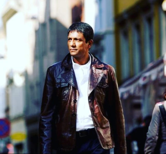 आद‍िल हुसैन 