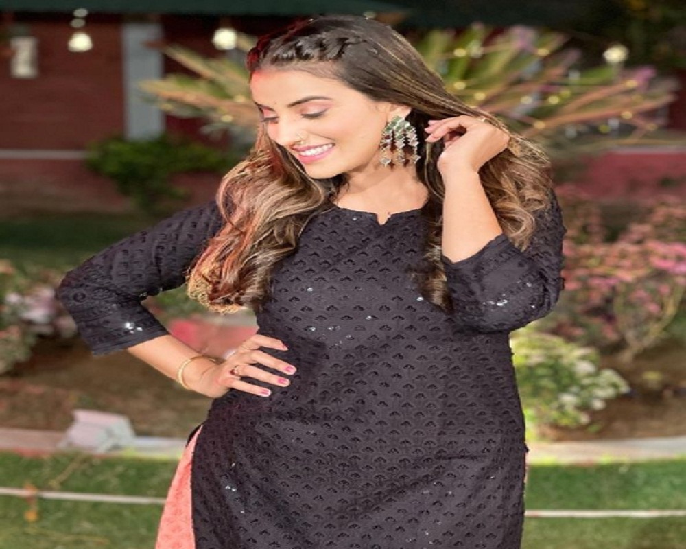 Akshara Singh latest photoshoot (Photo: singhakshara)
